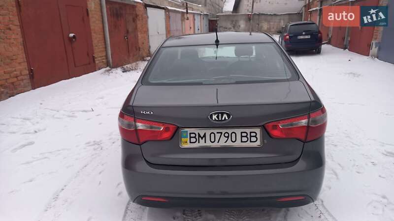 Седан Kia Rio 2013 в Сумах