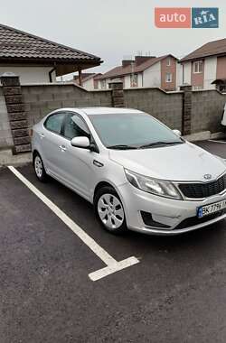 Седан Kia Rio 2012 в Рівному