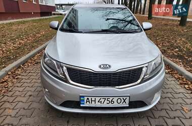 Седан Kia Rio 2012 в Полтаві