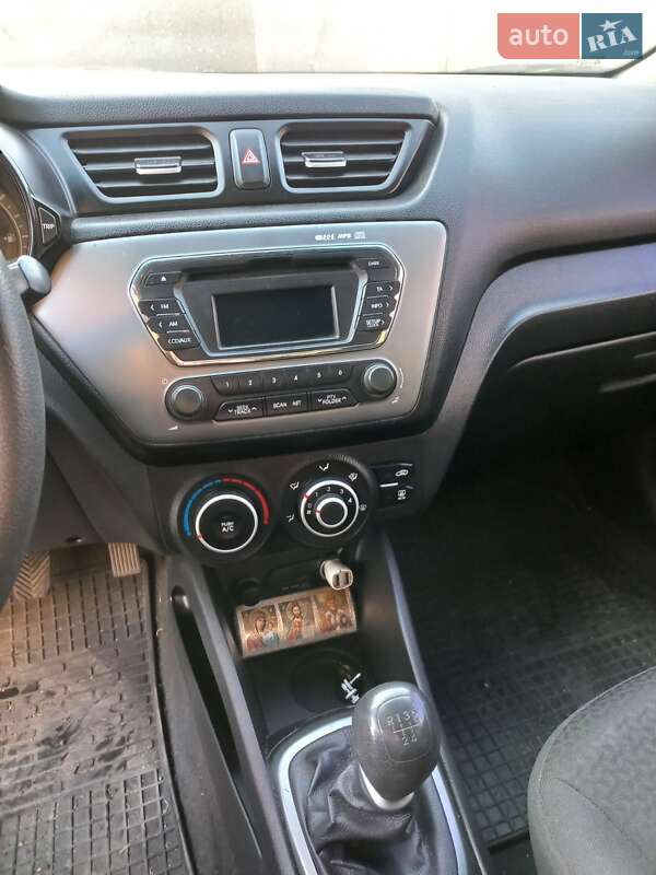 Седан Kia Rio 2013 в Гайвороне