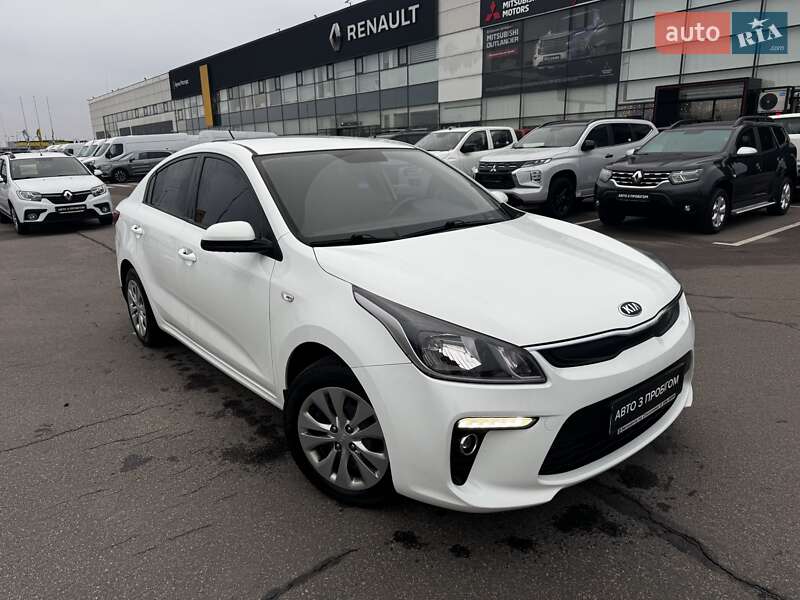 Седан Kia Rio 2018 в Києві