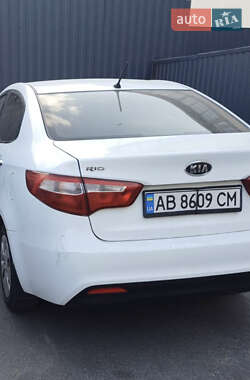 Седан Kia Rio 2012 в Виннице