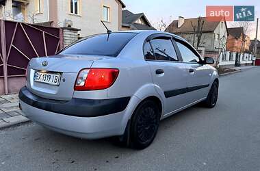 Седан Kia Rio 2008 в Києві