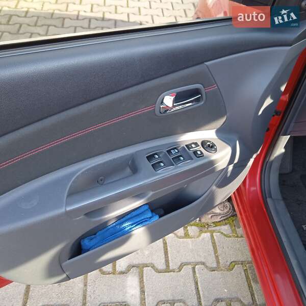 Хэтчбек Kia Rio 2005 в Черновцах