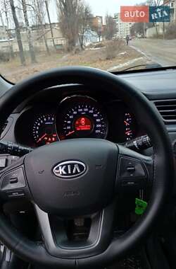 Седан Kia Rio 2012 в Шостці