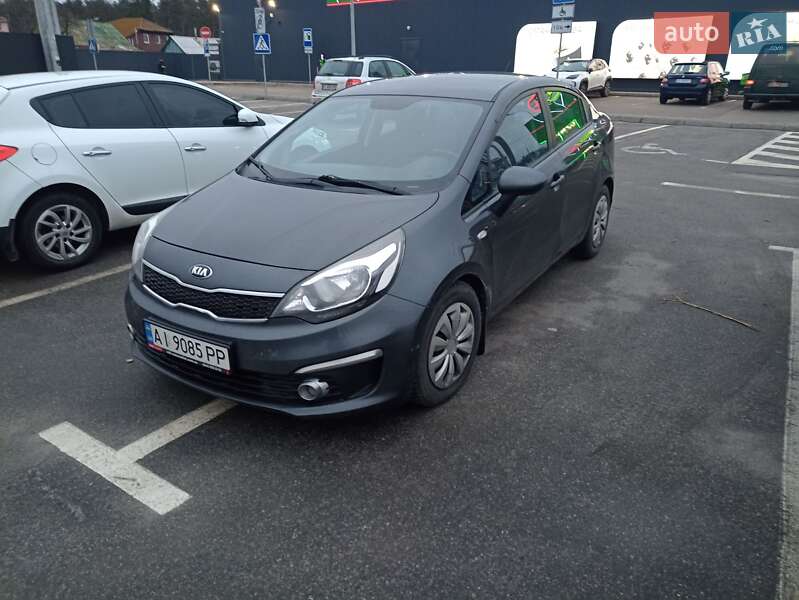 Седан Kia Rio 2016 в Ирпене