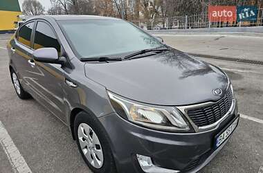 Седан Kia Rio 2013 в Кропивницькому