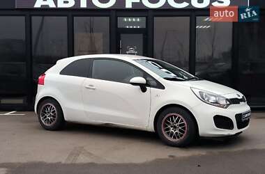 Хетчбек Kia Rio 2013 в Києві