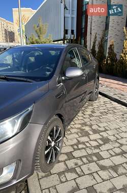 Седан Kia Rio 2012 в Хмельницькому