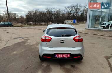 Хетчбек Kia Rio 2012 в Чернігові