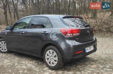 Хэтчбек Kia Rio 2017 в Киеве