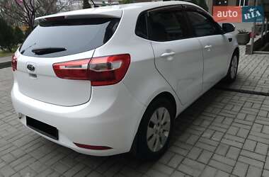 Хэтчбек Kia Rio 2012 в 