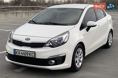 Седан Kia Rio 2016 в Киеве