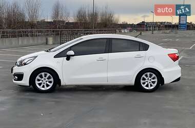 Седан Kia Rio 2016 в Киеве