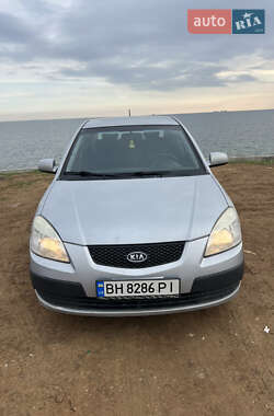 Седан Kia Rio 2006 в Одессе