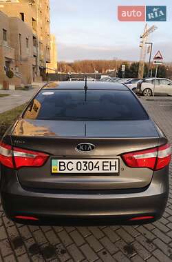 Седан Kia Rio 2012 в Львове