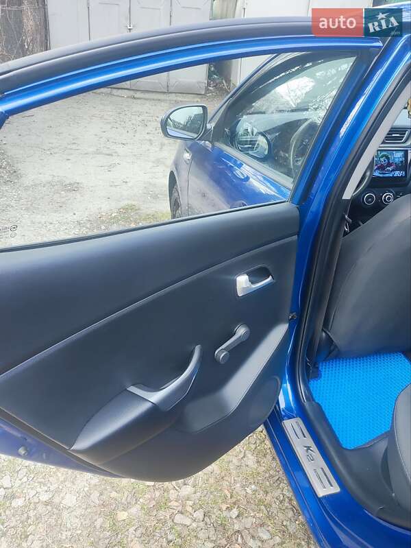 Седан Kia Rio 2011 в Києві