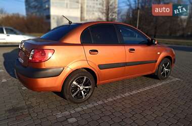 Седан Kia Rio 2007 в Запорожье