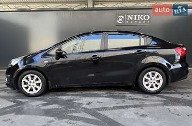 Седан Kia Rio 2017 в Киеве