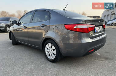 Седан Kia Rio 2011 в Киеве