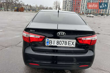 Седан Kia Rio 2013 в Киеве