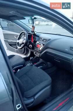 Седан Kia Rio 2012 в Києві