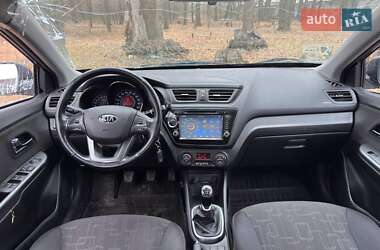 Седан Kia Rio 2014 в Чернігові