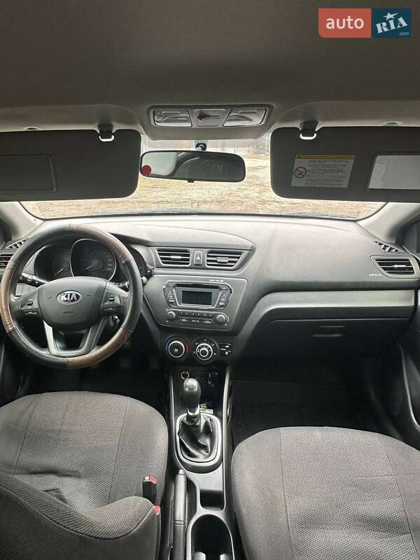 Седан Kia Rio 2013 в Полтаві