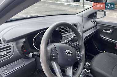 Седан Kia Rio 2012 в 