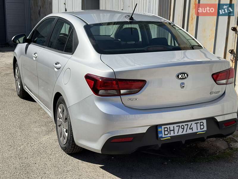 Седан Kia Rio 2019 в Киеве фото 8 Седан Kia Rio 2019 в Киеве