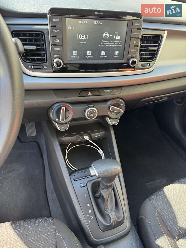 Седан Kia Rio 2019 в Киеве фото 28 Седан Kia Rio 2019 в Киеве