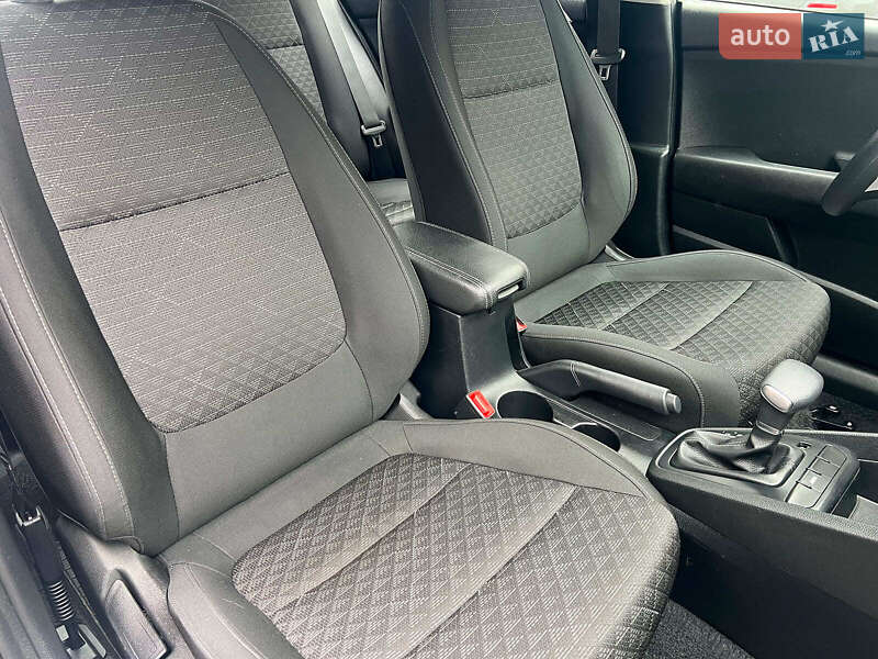 Седан Kia Rio 2018 в Одесі