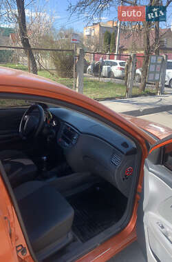 Седан Kia Rio 2006 в 