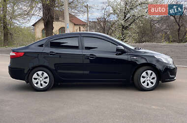 Седан Kia Rio 2012 в 