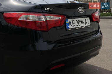Седан Kia Rio 2012 в 
