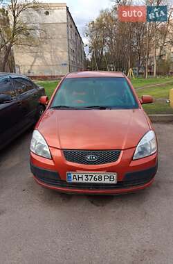 Седан Kia Rio 2006 в 