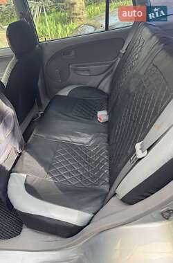 Универсал Kia Rio 2003 в 