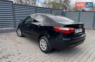Седан Kia Rio 2012 в 