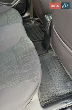 Седан Kia Rio 2012 в 