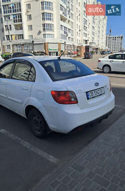 Седан Kia Rio 2010 в 