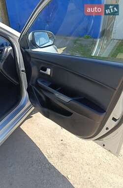Седан Kia Rio 2012 в 