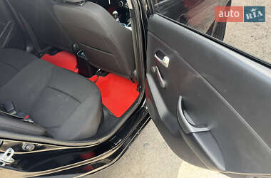 Седан Kia Rio 2013 в 