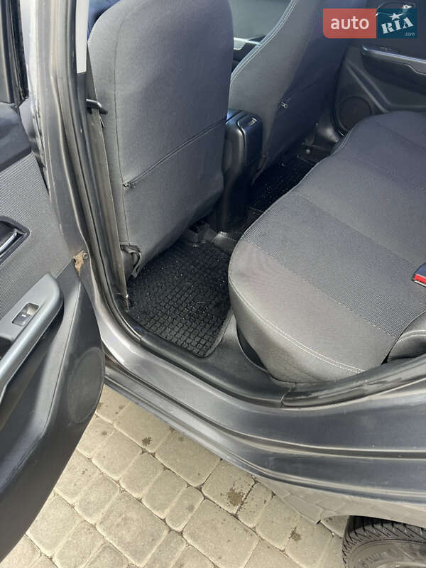 Седан Kia Rio 2014 в Харькове фото 10 Седан Kia Rio 2014 в Харькове