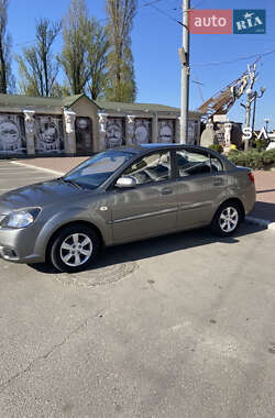Седан Kia Rio 2011 в 
