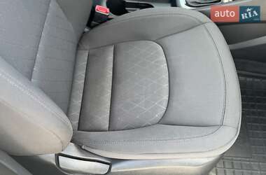 Хэтчбек Kia Rio 2016 в 