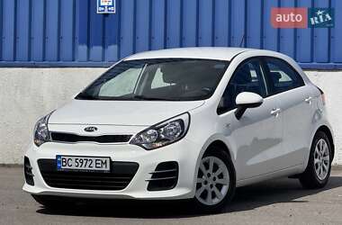 Хэтчбек Kia Rio 2016 в 
