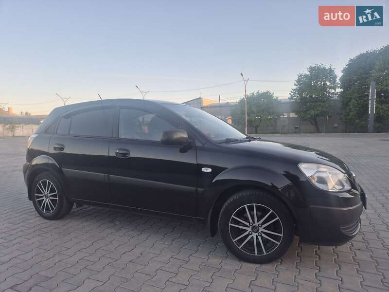 Хэтчбек Kia Rio 2007 в Днепре