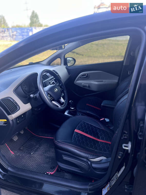 Седан Kia Rio 2011 в Кривому Розі