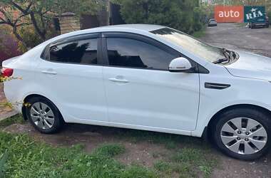 Седан Kia Rio 2013 в 