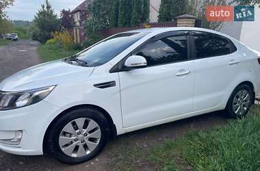 Седан Kia Rio 2013 в 